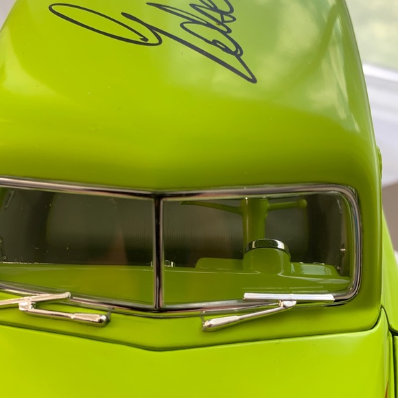 Die Cast Ford Custom Collectable Edsel Ford sig - Picture 9 of 16